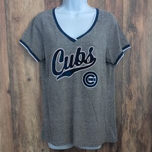 Genuine Merchandise Blue and Gray Felt Logo Chicago Cubs Apparel V Neck Tee XL